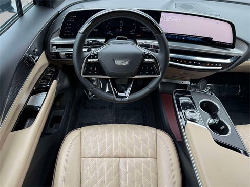 Certified 2024 Cadillac Lyriq Luxury w/ Nappa Leather Package image 4