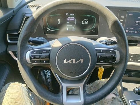 Used 2023 Kia Sportage LX AWD/4WD image 28