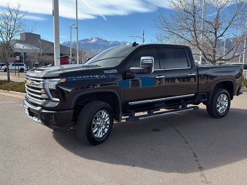 Used 2024 Chevrolet Silverado 3500 High Country w/ Z71 Off-Road Package image 3