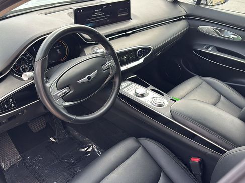 Used 2025 Genesis GV70 2.5T AWD/4WD image 13