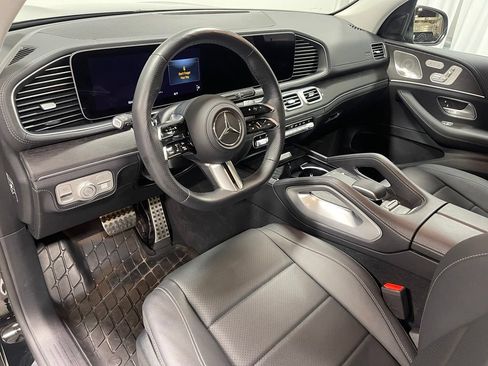 Used 2026 Mercedes-Benz GLS 450 4MATIC image 21