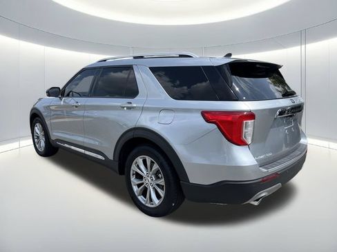 Used 2023 Ford Explorer Limited w/ Equipment Group 301A RWD image 3