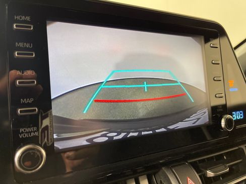 Used 2019 Toyota C-HR LE FWD image 23