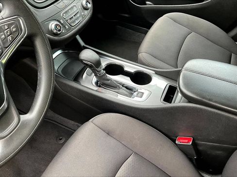 Used 2023 Chevrolet Malibu LT FWD image 21