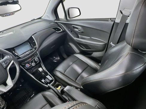 Used 2020 Chevrolet Trax Premier AWD/4WD image 24