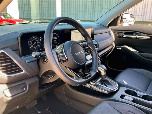 Certified 2024 Kia Seltos SX image 15