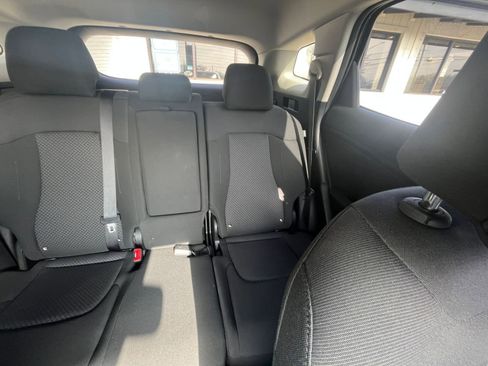 Used 2025 Kia Sportage LX image 31