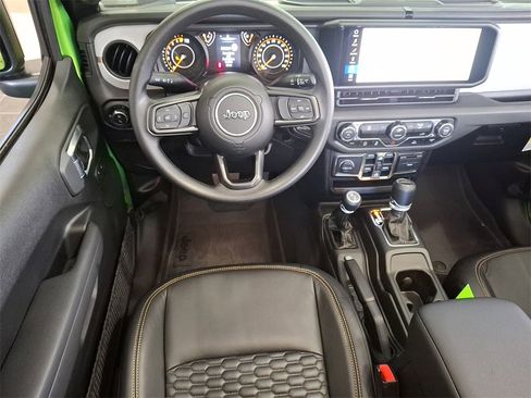 New 2025 Jeep Gladiator Sport image 7