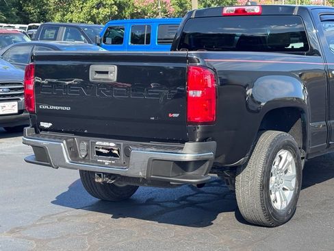 Used 2022 Chevrolet Colorado LT w/ Chrome Appearance Package RWD image 37