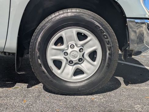 Used 2019 Toyota Tundra SR5 w/ SR5 Upgrade Package image 13