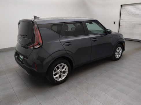 Used 2025 Kia Soul LX image 10