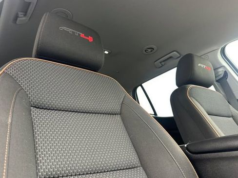 Used 2023 GMC Acadia AT4 image 17
