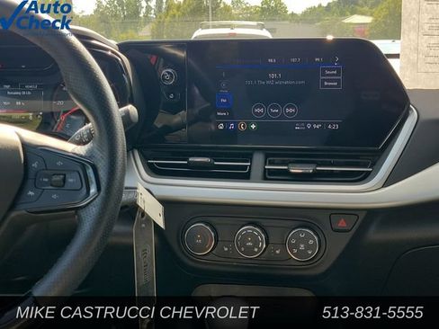 Used 2024 Chevrolet Trax RS w/ Driver Confidence Package FWD image 13