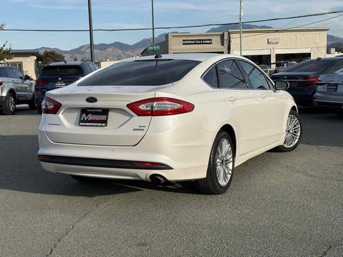 Used 2015 Ford Fusion SE w/ Equipment Group 202A image 9