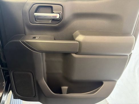 Used 2021 Chevrolet Silverado 1500 LT RWD image 31