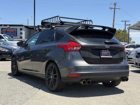 Used 2018 Ford Focus SE FWD image 22