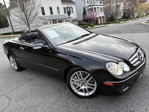 Used 2009 Mercedes-Benz CLK 350 Cabriolet image 24