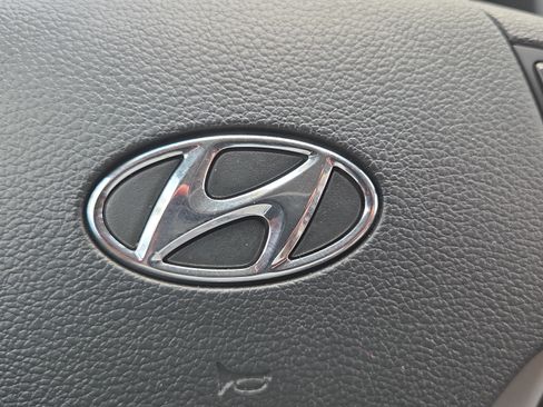 Used 2016 Hyundai Tucson SE w/ Option Group 02 FWD image 38