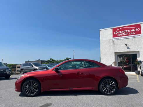Used 2014 INFINITI Q60 Convertible w/ Premium Package RWD image 2