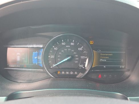 Used 2016 Ford Explorer XLT w/ Equipment Group 202A FWD image 7