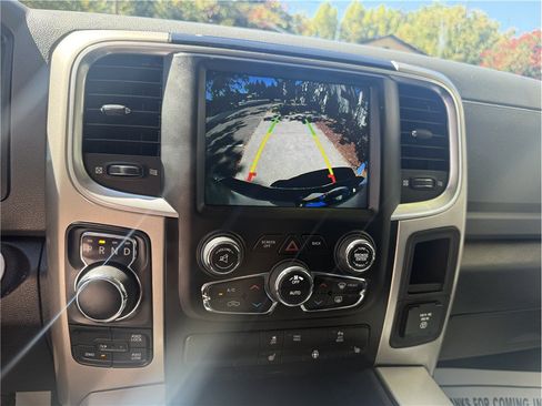 Used 2020 RAM 1500 Classic SLT w/ Luxury Group AWD/4WD image 12