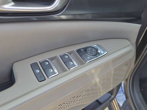 New 2026 Kia Carnival FWD image 19