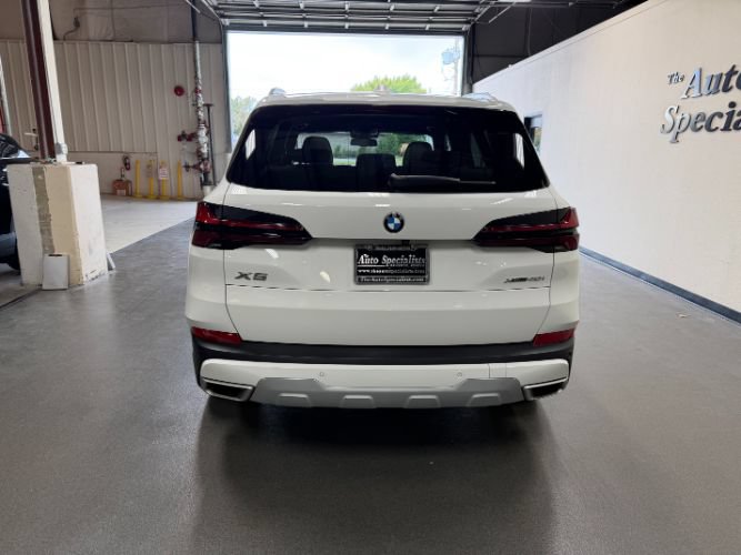 Used 2026 BMW X5 xDrive40i AWD/4WD image 4