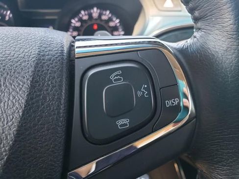 Used 2016 Toyota Avalon XLE FWD image 21