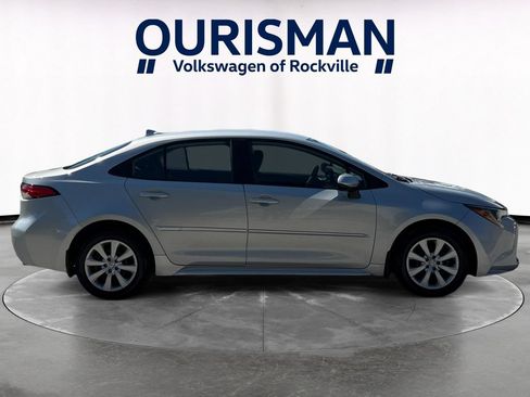 Used 2024 Toyota Corolla LE FWD image 7