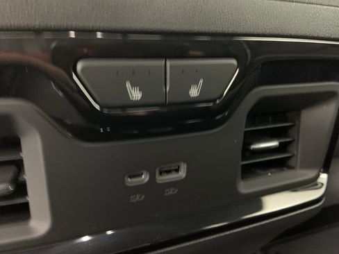 Used 2026 GMC Sierra 1500 AT4X image 29