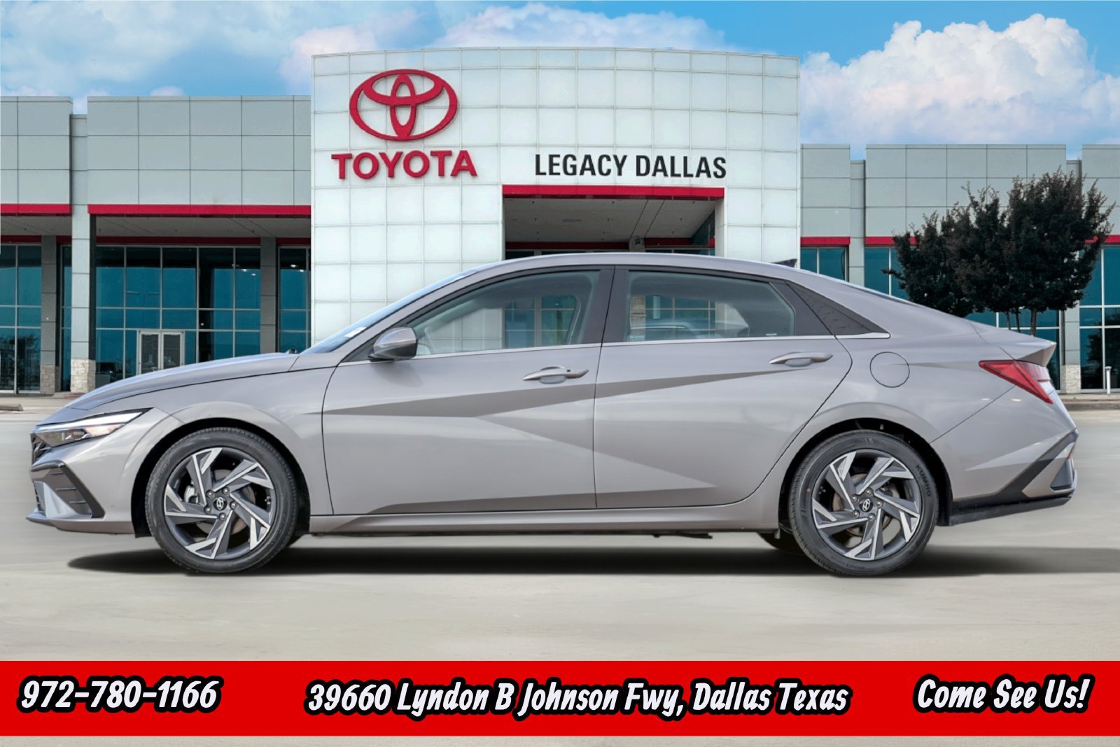 Used 2025 Hyundai Elantra SEL FWD image 7