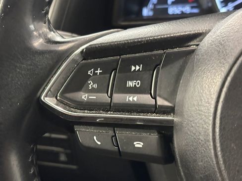 Used 2018 MAZDA MAZDA3 Touring image 47