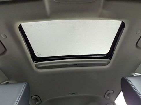 Used 2024 Honda CR-V EX-L image 9