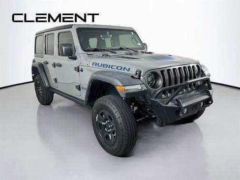Used 2022 Jeep Wrangler Unlimited Rubicon 4xe w/ Dual Top Group AWD/4WD image 5