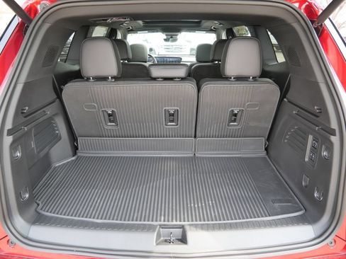 New 2026 Buick Enclave Avenir w/ Super Cruise Package AWD/4WD image 36