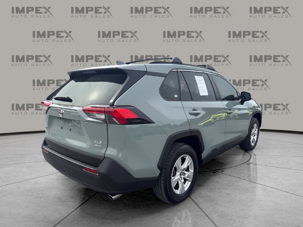 Used 2021 Toyota RAV4 XLE w/ Convenience Package AWD/4WD image 5