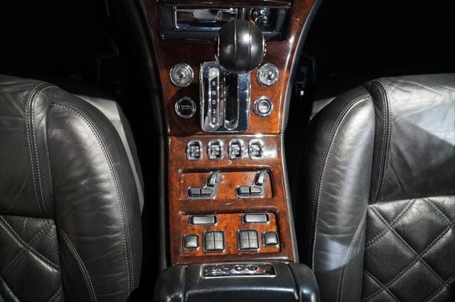 Used 2004 Bentley Arnage T RWD image 18
