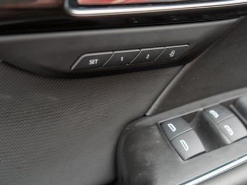 Used 2025 Buick Envision Preferred AWD/4WD image 18