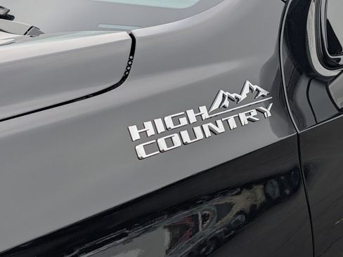 New 2026 Chevrolet Suburban High Country w/ Sun And Tow Package image 3