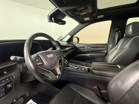 Used 2021 Cadillac Escalade Sport Platinum AWD/4WD image 21