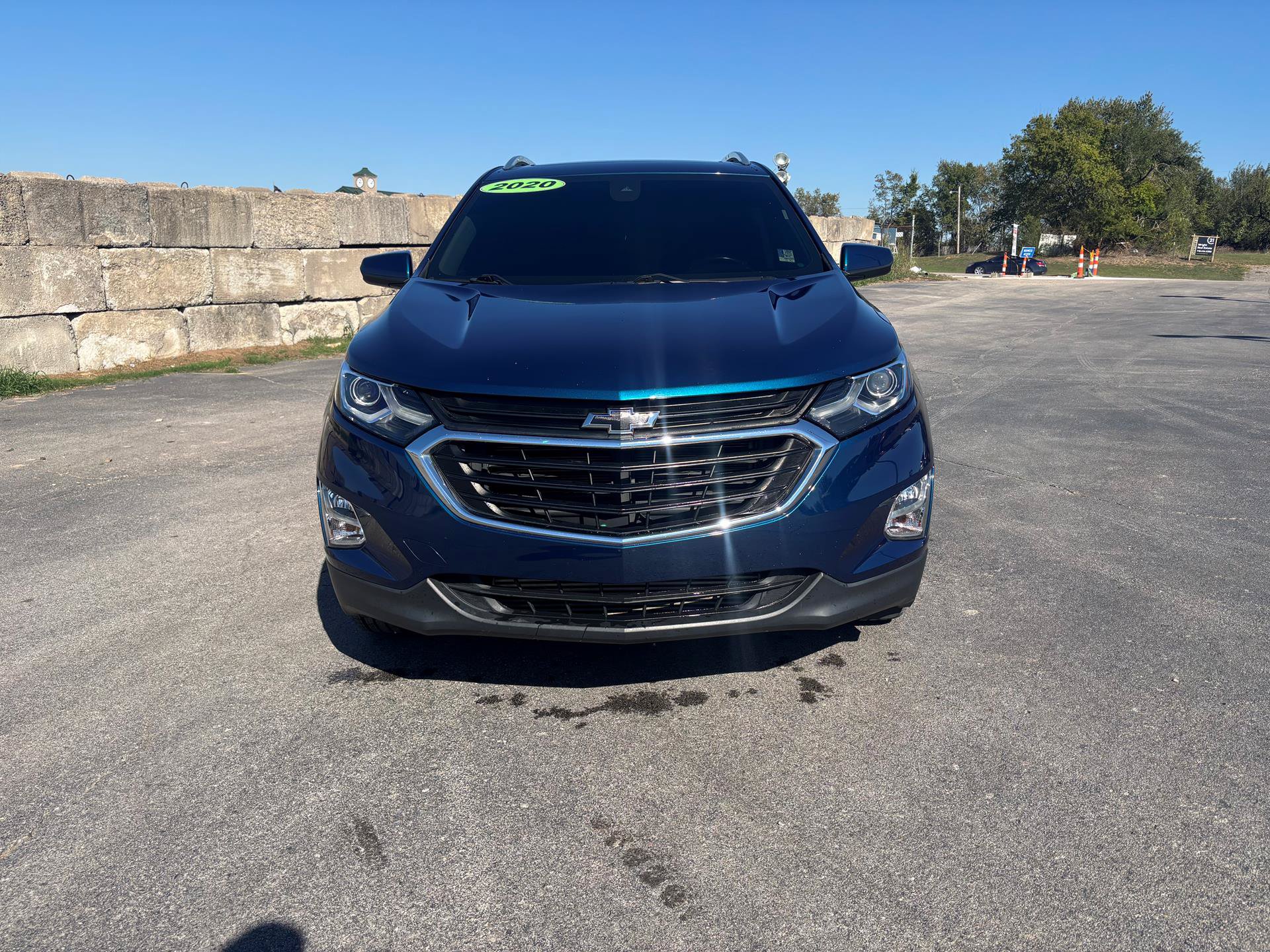 Used 2020 Chevrolet Equinox LT FWD image 3