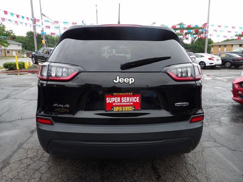 Used 2020 Jeep Cherokee Latitude AWD/4WD image 4