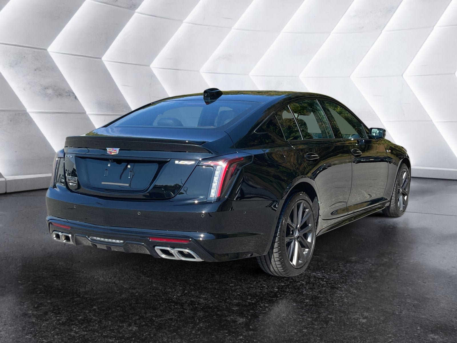 Used 2026 Cadillac CT5 V w/ Technology Package AWD/4WD image 6