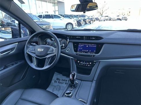 Used 2024 Cadillac XT5 Luxury image 33