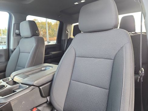 Used 2023 Chevrolet Silverado 2500 Custom w/ Custom Convenience Package image 23