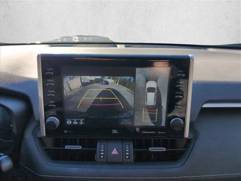Used 2022 Toyota RAV4 Limited image 11