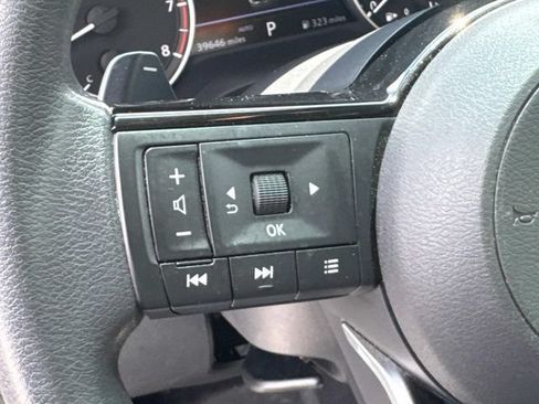 Used 2023 Nissan Rogue SV AWD/4WD image 26