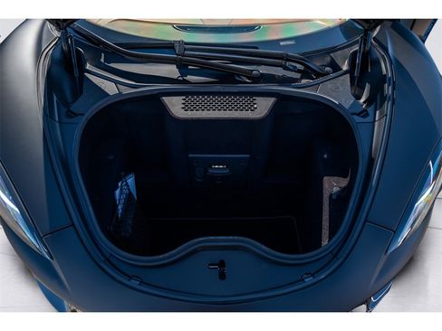 Used 2017 McLaren 570S image 33