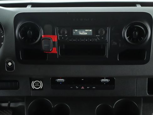 Used 2019 Mercedes-Benz Sprinter 170 image 5
