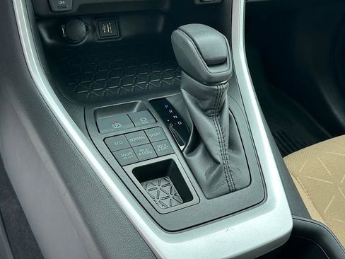 Certified 2025 Toyota RAV4 XLE image 22